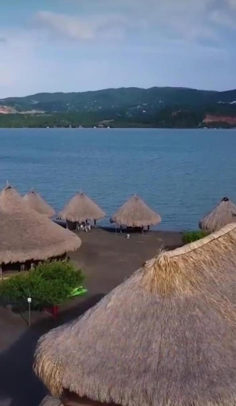 Cabana Puerto Velero Puerto Caiman Екстер'єр фото