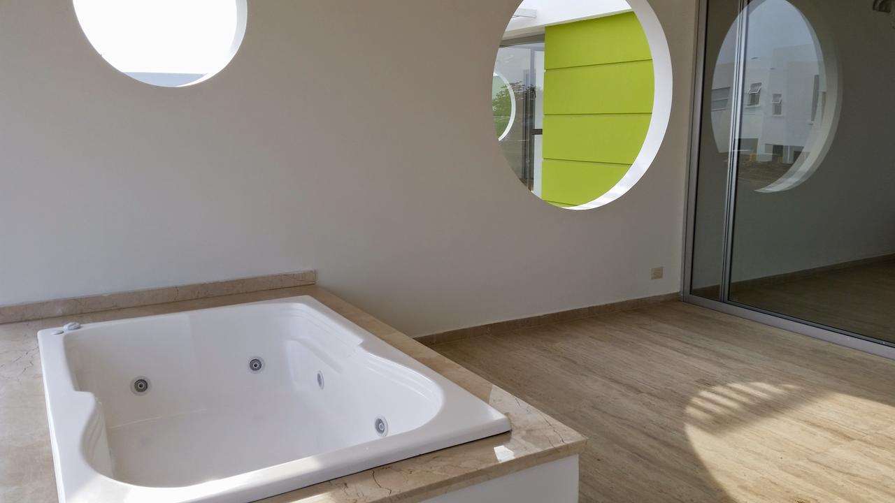 Cabana Puerto Velero Puerto Caiman Екстер'єр фото